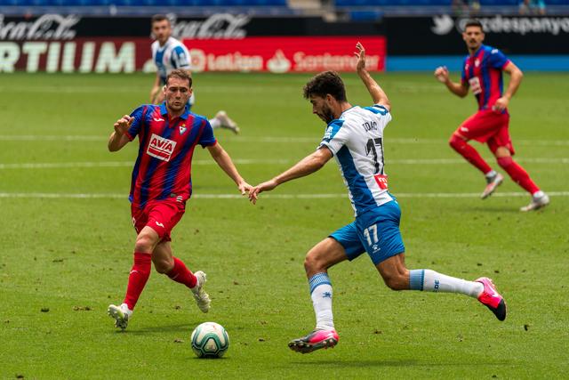 廖三宁17+6杨瀚森5中0 中国男篮不敌马刺